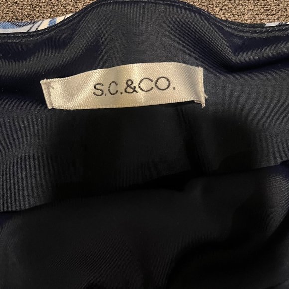 SC & Co Skort Pull-on Womens Medium Blue Floral Pockets Stretch Tummy Control - Picture 2 of 14